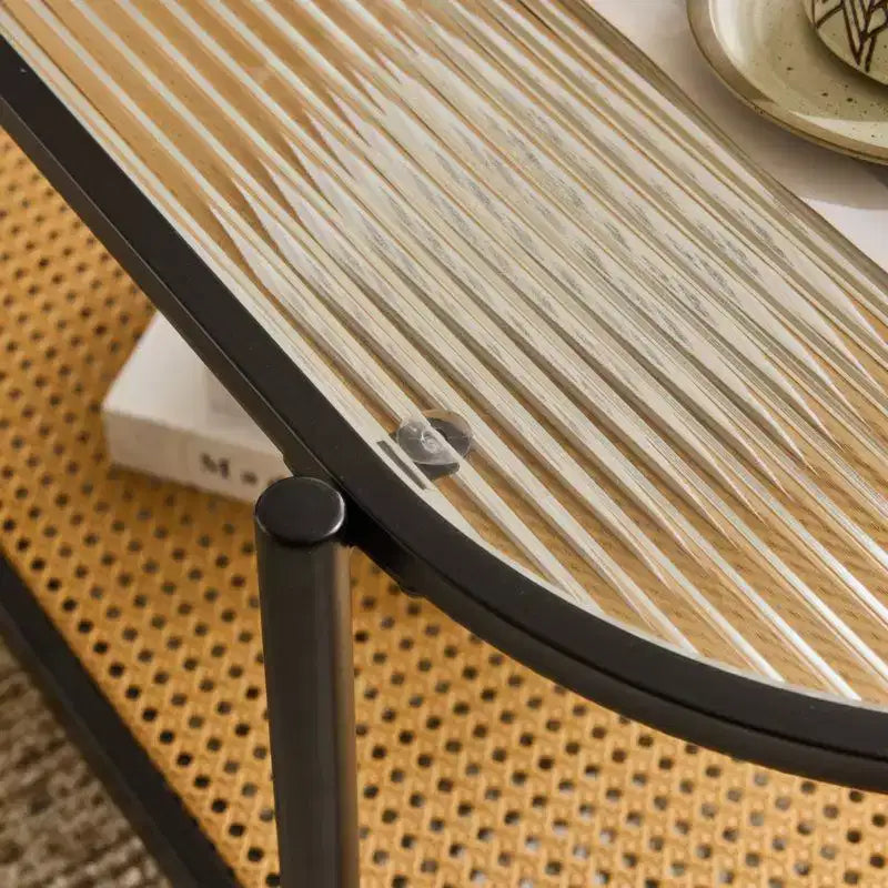 Table basse ovale en rotin blanc