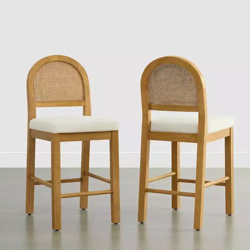 Tabouret de comptoir bohème en rotin avec dossier incurvé et assise coussinée