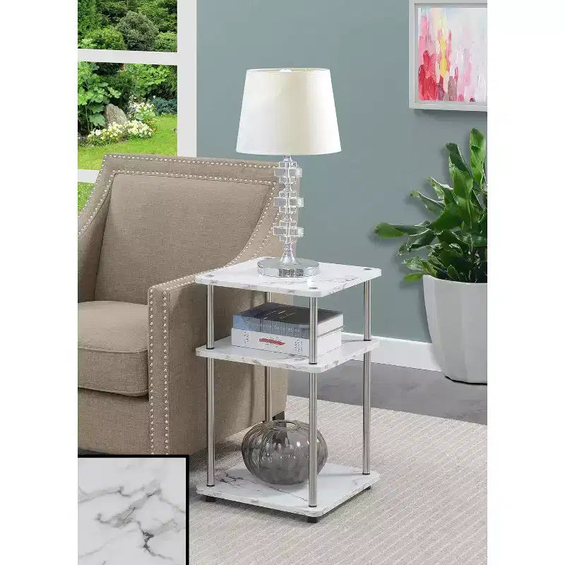 Table d'appoint rectangulaire en métal blanc de 64,7 cm de hauteur - 1 pièce
