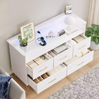Commode moderne en bois à 5 tiroirs avec lumières LED, meuble de rangement autonome de 119 cm avec pieds dorés